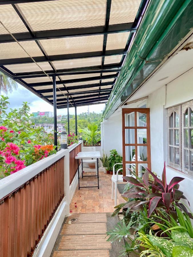 Balai Tinay Guesthouse Legazpi City Exteriör bild