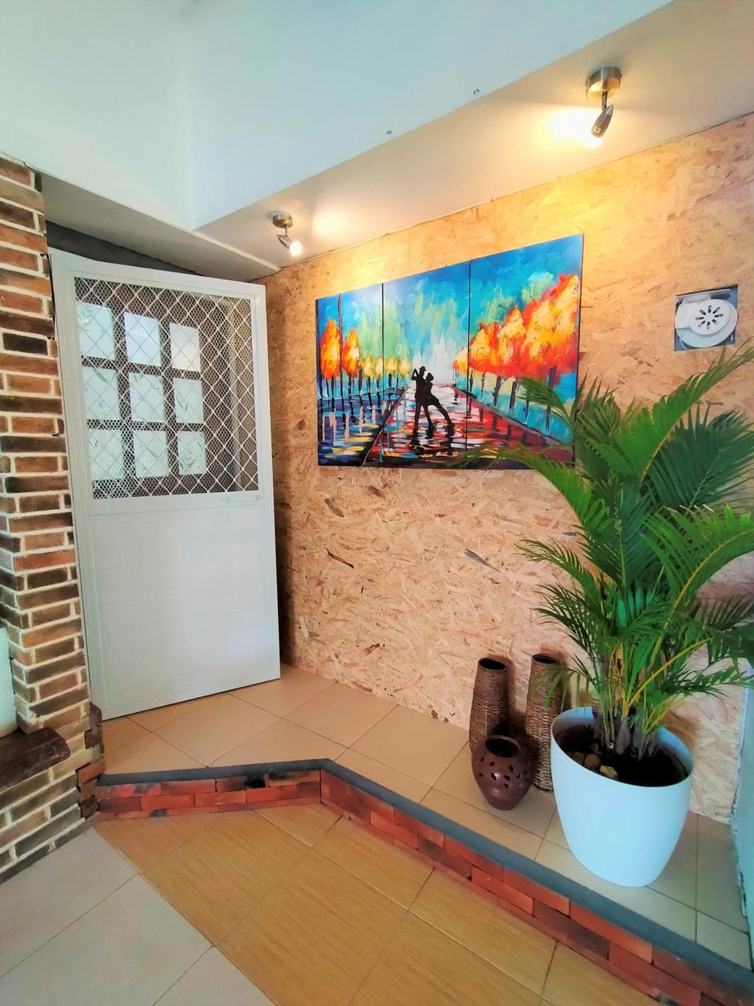 Balai Tinay Guesthouse Legazpi City Rum bild