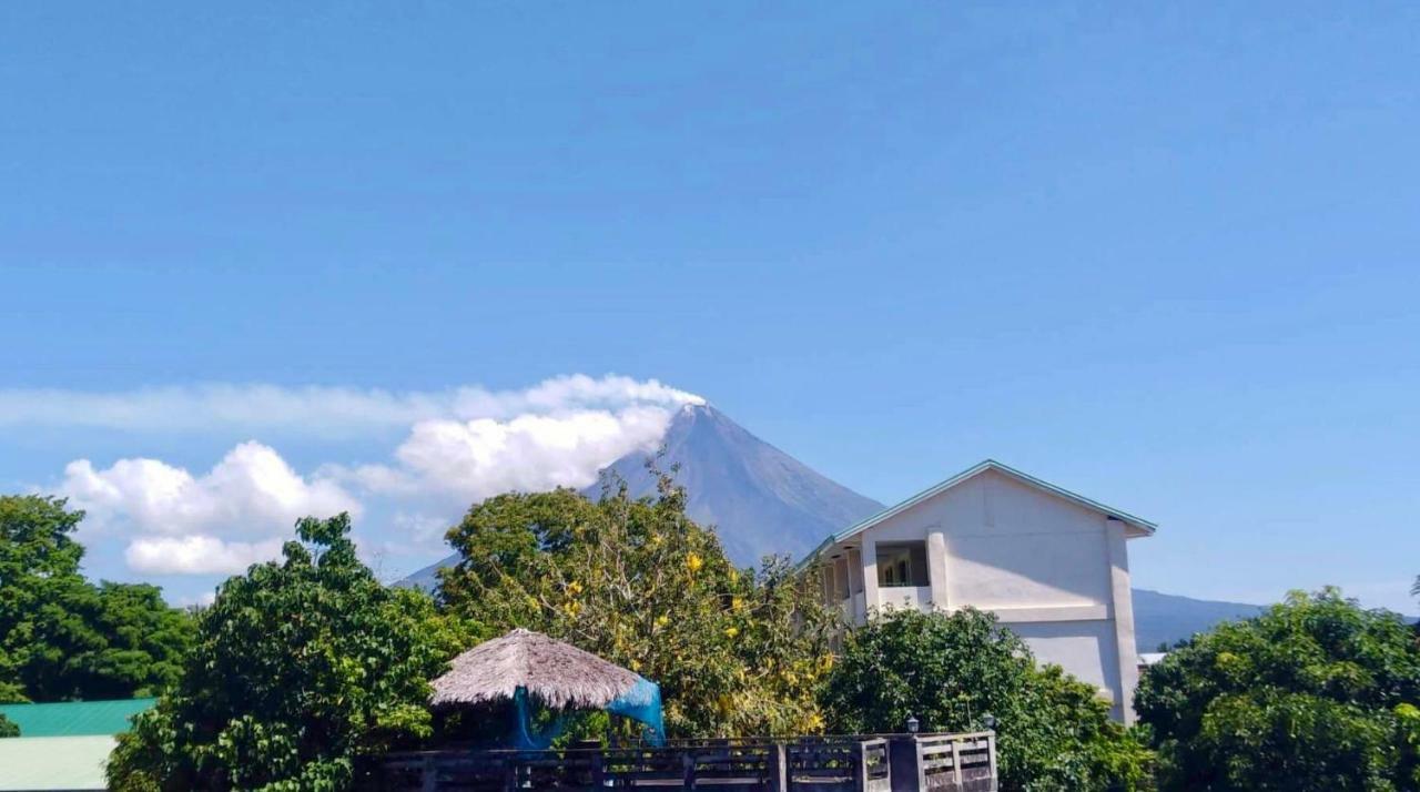 Balai Tinay Guesthouse Legazpi City Exteriör bild